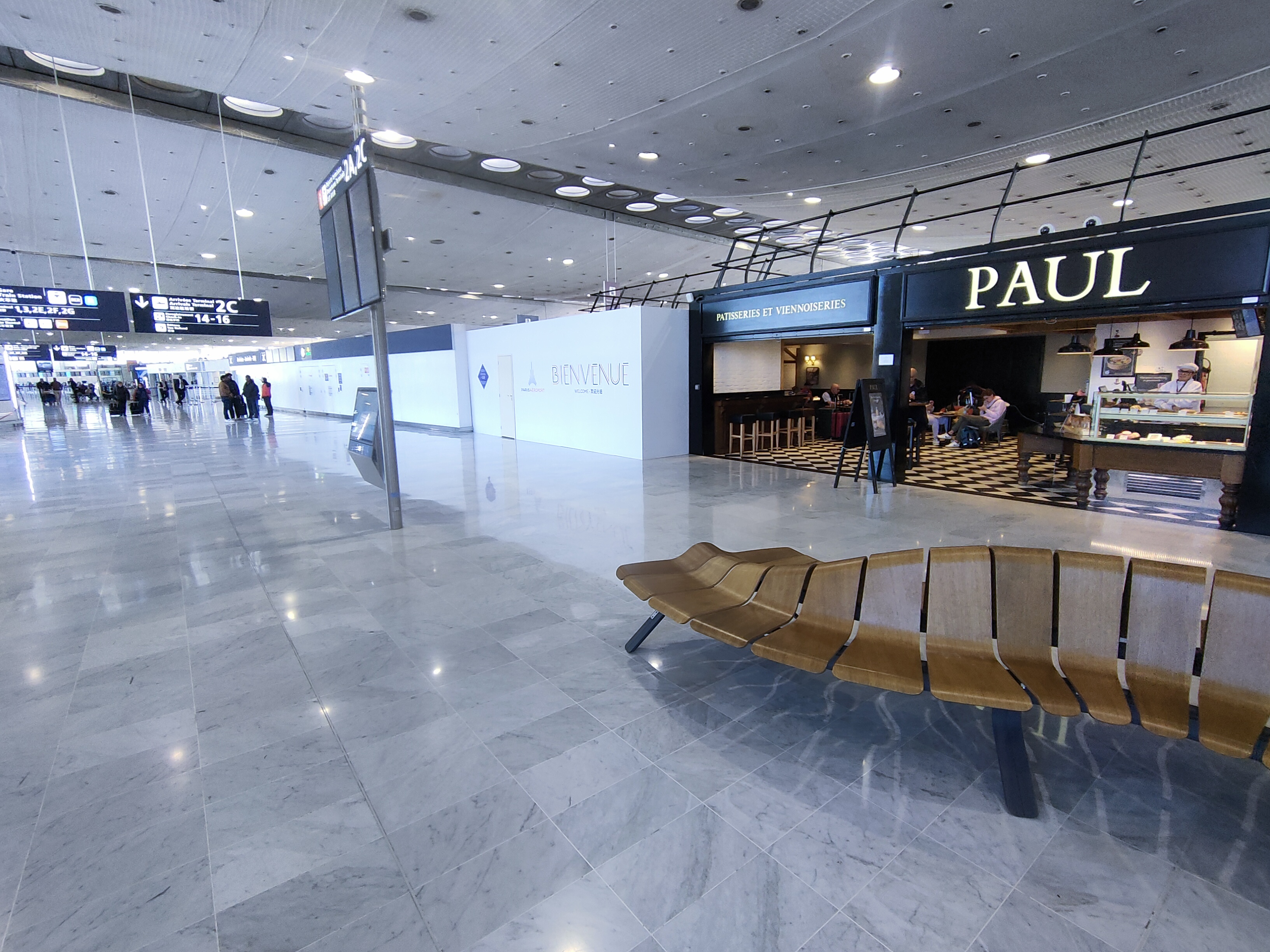CDG Terminal 2C