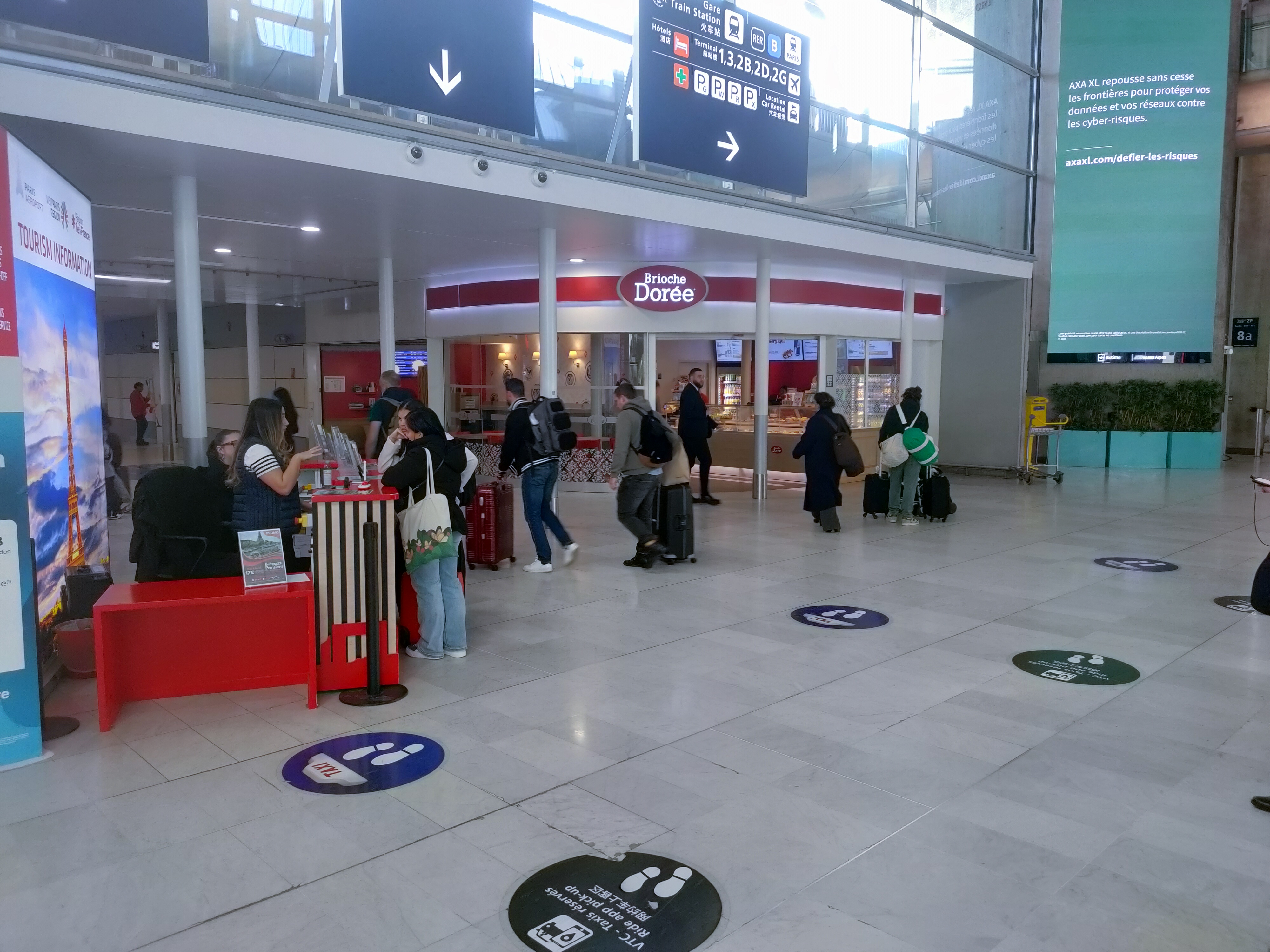 CDG Terminal 2F